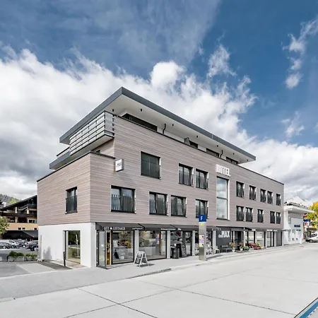 Hotel Lifestylehotel Max Seefeld w Tirolu
